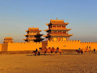 Jiayuguan     Fort